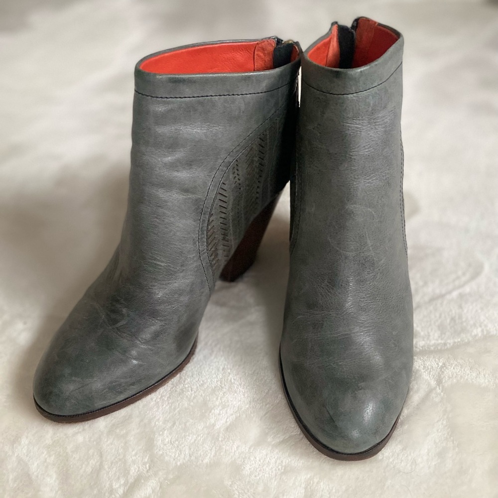 Coach boots
